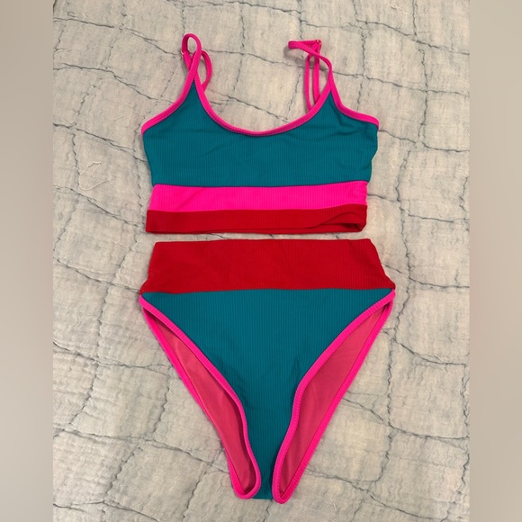 Beach Riot Swimsuit - Picture 2 of 5